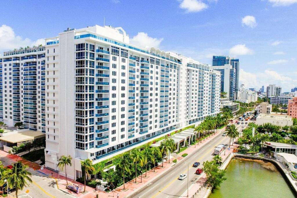 Oceanview 1 Hotel & Homes 1 Bedroom 1 And Half Bathrooms Luxe Condo With Balcony Miami Beach Exterior photo